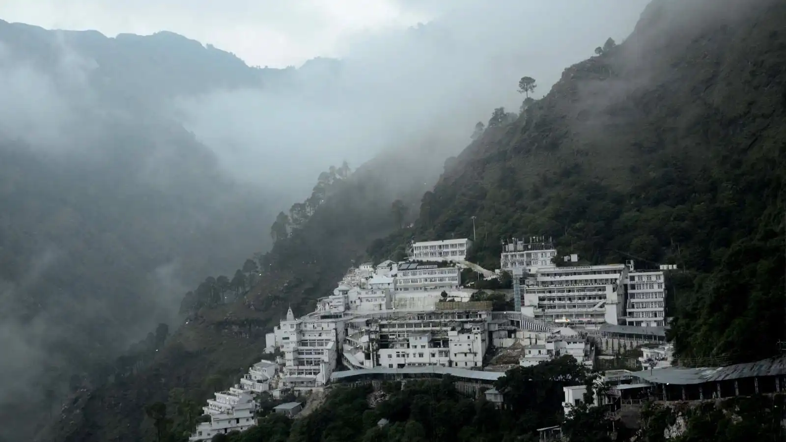 Rishikesh to Vaishno Devi Taxi